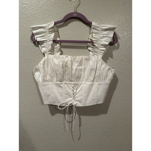 NWOT Forever 21 Cute Ivory Ruffled Sleeveless Crop Top Juniors Sz L - Picture 1 of 5